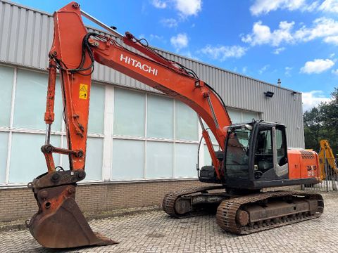 Hitachi ZX 210 LC-3 *YEAR 2012 * *CE/EPA* PIPED FOR HAMMER | NedTrax Sales & Rental [2]