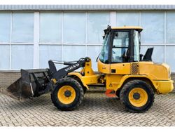 Volvo  L 30 G *2018* ONLY *2437 HOURS *   *CE*