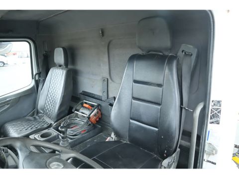 Mercedes-Benz
4X4 EURO 5   AMV LIFT/PLATFORM | Hulleman Trucks [13]
