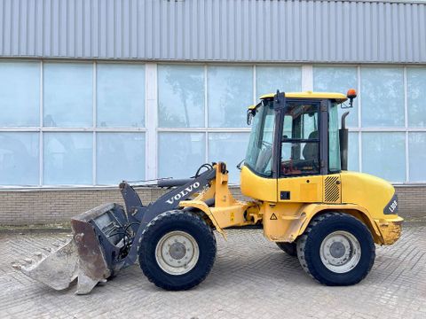 Volvo L 30 G *ONLY 5300H* | NedTrax Sales & Rental [2]