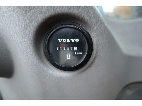 Volvo
ECR 235 EL | ROTOTILT | BUCKET | AIRCO | Hulleman Trucks [16]