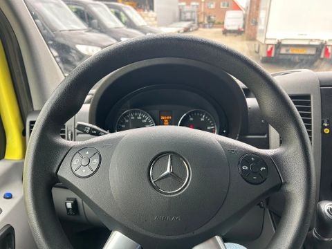 Mercedes-Benz 319CDI L2H2 AMBULANCE Automaat Airco Cruisecontrol 9X OP VOORRAAD | Van Nierop BV [12]