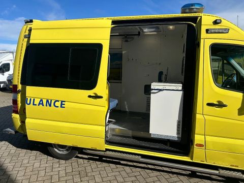 Mercedes-Benz 319CDI L2H2 AMBULANCE Automaat Airco Cruisecontrol 9X OP VOORRAAD | Van Nierop BV [16]