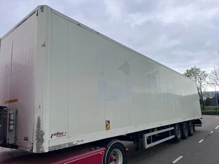 hertoghs-3-axle-1st-lift-axle-box-trailer