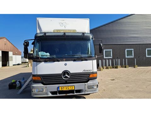 Mercedes-Benz Atego 1218 automaat paardenvervoer | Van Nierop BV [10]