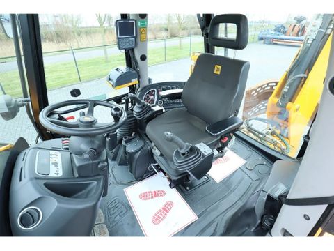 JCB
5CX WASTEMASTER | 4CX | SORTING GRAB | BUCKET | FORKS | Hulleman Trucks [15]