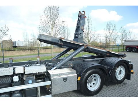 Volvo
6X2 6X2*4 EURO6  HOOK LIFT 26TON Livab | Hulleman Trucks [10]