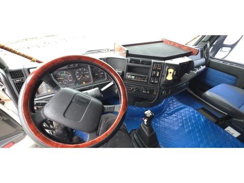 Volvo Very beautiful Volvo FH16 520, lots of horsepower, pulls like crazy | Companjen Bedrijfswagens BV [11]