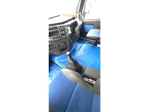 Volvo Very beautiful Volvo FH16 520, lots of horsepower, pulls like crazy | Companjen Bedrijfswagens BV [15]