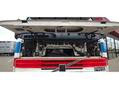 Volvo Very beautiful Volvo FH16 520, lots of horsepower, pulls like crazy | Companjen Bedrijfswagens BV [23]