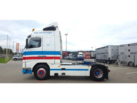 Volvo Very beautiful Volvo FH16 520, lots of horsepower, pulls like crazy | Companjen Bedrijfswagens BV [6]