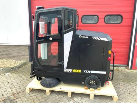 Kremer KRS 100 veegmachine met cabine | Used Machinery Trading B.V. [15]