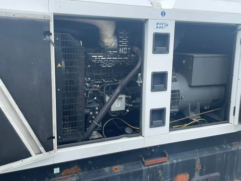 SDMO
R220C3 | 220 KVA | 400/230V | Hulleman Trucks [11]