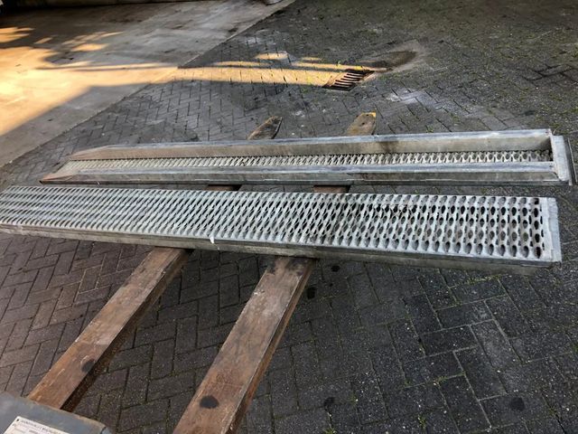 Diversen Oprijplanken Gegalvaniseerd >  Afmetingen: 250 x 30 x 7 cm SOLD | JvD Aanhangwagens & Trailers [6]