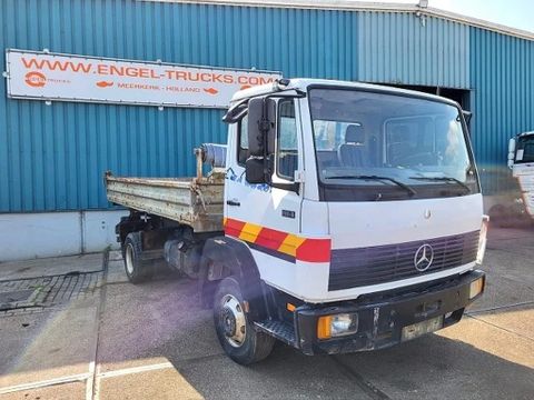 Mercedes-Benz K 4x2 (6-CILINDER) KIPPER (MANUAL GEARBOX / SPER-DIFFERENTIAL / FULL STEEL SUSPENSION / P.T.O.) | Engel Trucks B.V. [2]