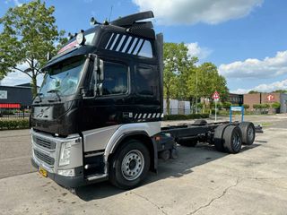 volvo-fm-410-6x2-chassis-euro-6