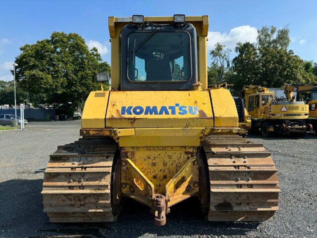 Komatsu  (6)