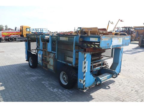 Genie
GS-3384 RT | 12 METER | NOT WORKING | PARTS MACHINE | Hulleman Trucks [5]