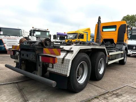 Renault DCI 6x4 HOOK-ARM CONTAINER SYSTEM (ZF16 MANUAL GEARBOX / FULL STEEL SUSPENSION / 9.000 KG. FRONT AXLE / REDUCTION AXLES / AIRCONDITIONING) | Engel Trucks B.V. [3]