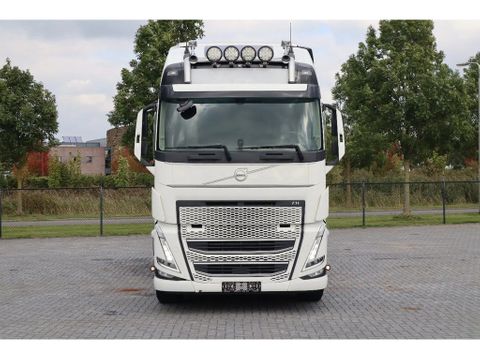 Volvo
| 6X4 - 6X2 | TANDEMLIFT | RETARDER | I-PARK COOL | Hulleman Trucks [2]