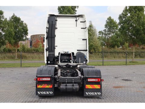 Volvo
| 6X4 - 6X2 | TANDEMLIFT | RETARDER | I-PARK COOL | Hulleman Trucks [6]