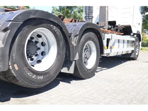 Volvo
6X2 | EURO 5 | RETARDER | HUB REDUCTION | MULTILIFT HOOK | Hulleman Trucks [13]