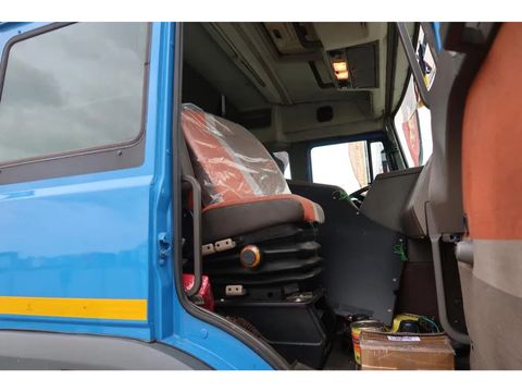 Iveco Kipper met kraan | Companjen Bedrijfswagens BV [17]