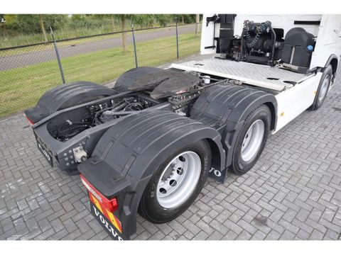 Volvo
6X2 TURBOCOMPOUND RETARDER LEATHER FULL OPTION | Hulleman Trucks [12]