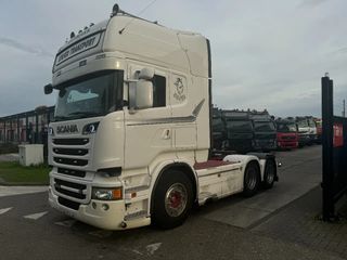 scania-r560-v8-6x2-euro-5-special-interior