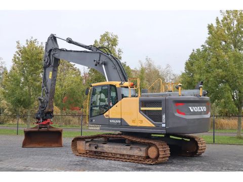 Volvo
EC 250 EL | ROTOTILT | BUCKET | NOVATRON 3D GPS | Hulleman Trucks [3]