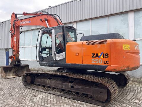 Hitachi ZX 250 LC-3    2009   CE/EPA | NedTrax Sales & Rental [3]