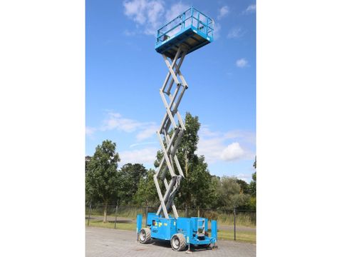 Genie
GS-3369 DC | 12 METER | NOT WORKING | Hulleman Trucks [10]