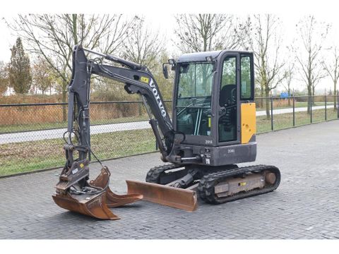 Volvo
ECR25 | TILT BUCKET | 2X BUCKET | QUICK COUPLER | Hulleman Trucks [2]