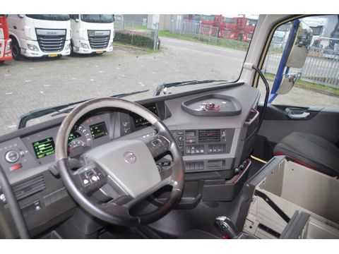 Volvo 420 4X2 BLOEMEN / KOELWAGEN - TRS D+E. NL-TRUCK | Truckcentrum Meerkerk [15]