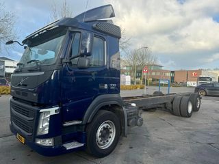 volvo-fm-330-6x2-euro-6-chassis