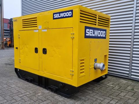 Selwood with Isuzu diesel |  Van Tongeren Trading BV [6]