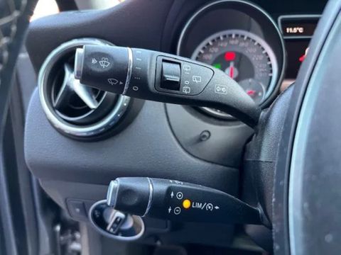 Mercedes-Benz 180 AUTOMATIC (EURO 6) / AMG-PACKAGE / BUSINESS PACKAGE / REARVIEW CAMERA / AIRCONDITIONING / LED / BI-XENON / PARK ASSIST / NAVIGATION SYSTEM / ETC. | Engel Trucks B.V. [16]