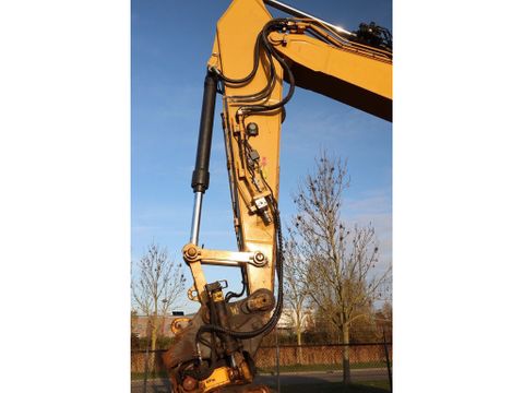 Caterpillar
325 F LCR | ROTOTILT | BUCKET | GPS PREPARED | Hulleman Trucks [8]