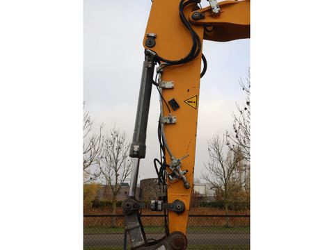 Liebherr
R 924 COMPACT LITRONIC | BUCKET | QUICK COUPLER | Hulleman Trucks [13]