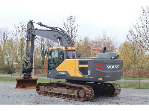 Volvo
EC 220 EL | ROTOTILT | QUICK COUPLER | BUCKET | AIRCO | Hulleman Trucks [3]