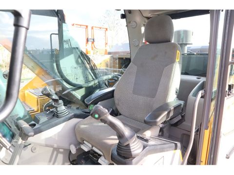 Volvo
EC 250 EL | QUICK COUPLER | BUCKET | AIRCO | Hulleman Trucks [15]