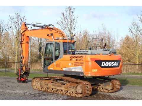 Doosan
DX 225 LC-5 | ROTOTILT | LEICA GPS | Hulleman Trucks [3]