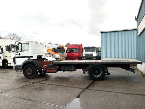 Mercedes-Benz DAYCAB WITH OPEN BOX (V6 ENGINE / MANUAL GEARBOX / EURO 2) | Engel Trucks B.V. [5]