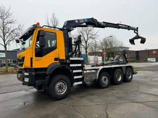 iveco-trakker-410-8x6-euro-6-hyva-26t-hmf-1720