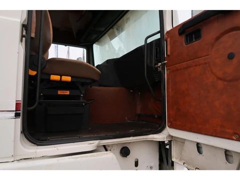 Volvo F 12 | Companjen Bedrijfswagens BV [4]