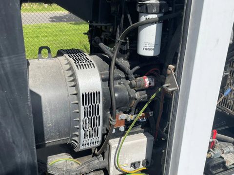 SDMO
R110C3 | 110 KVA | 400/230V | Hulleman Trucks [12]