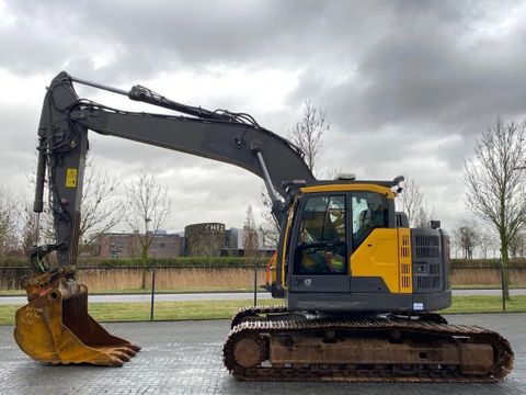 Volvo
ECR 235 EL |  OILQUICK | BUCKET | AIRCO | Hulleman Trucks [1]