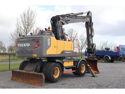 Volvo
EW 220 E | TILTROTATOR | BUCKET | 2-PIECE | BSS | Hulleman Trucks [6]