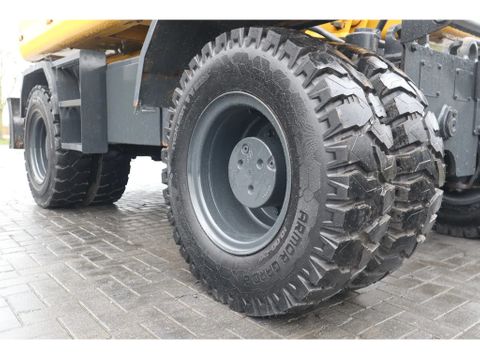 Komatsu
PW 160-10 | ROTOTILT | NEW TIRES | Hulleman Trucks [12]