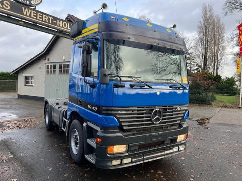 Mercedes-Benz LS 4x2 with Tipping hydraulics 3 Pedals SOLD - VENDU | CAB Trucks [6]